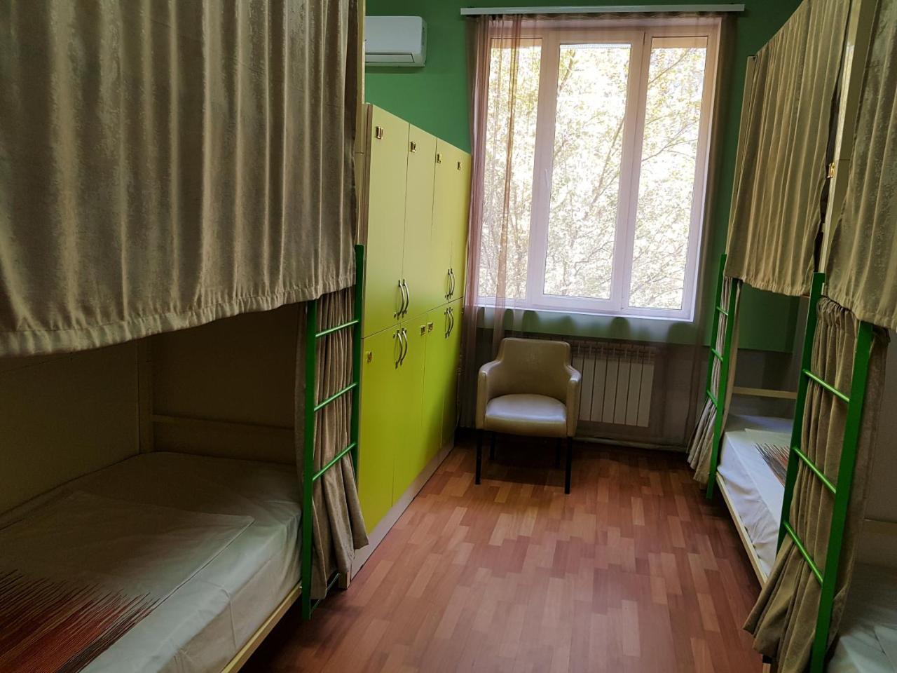 Welcome Friends Hostel Єреван Екстер'єр фото