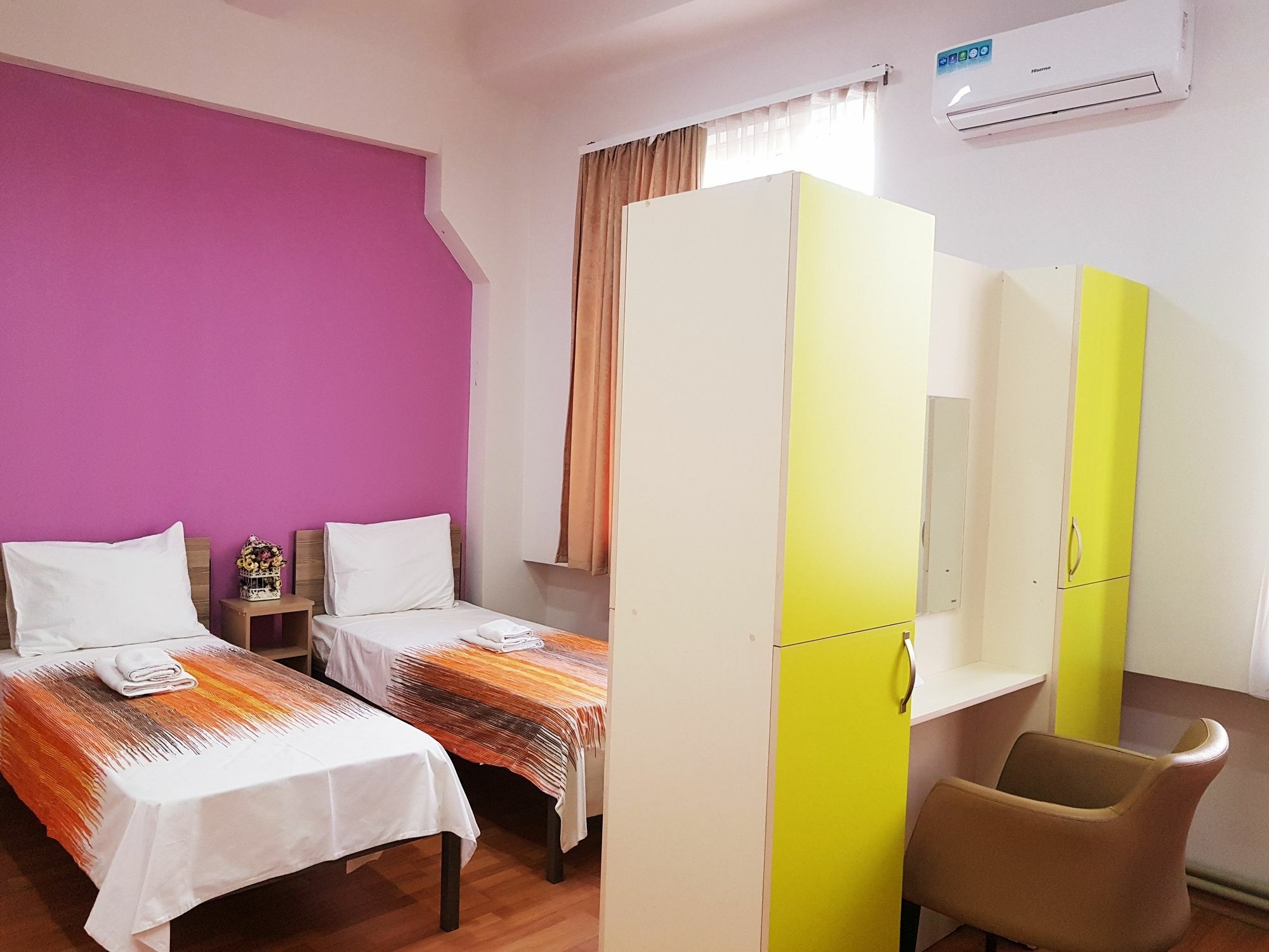 Welcome Friends Hostel Єреван Екстер'єр фото