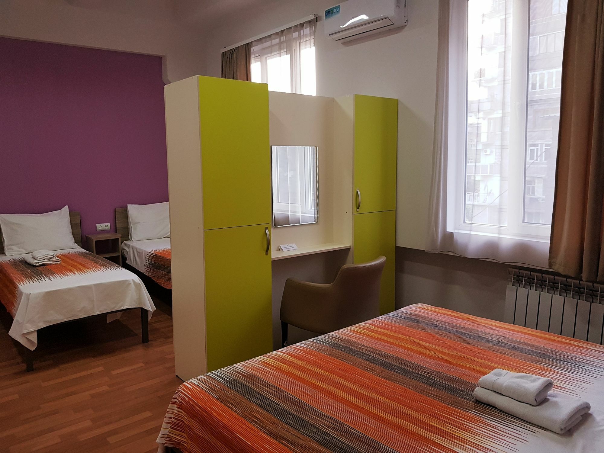 Welcome Friends Hostel Єреван Екстер'єр фото